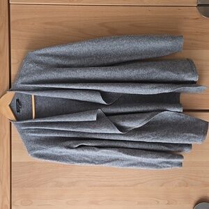 Saks Fifth Avenue Gray Cashmere Sweater, Size Small